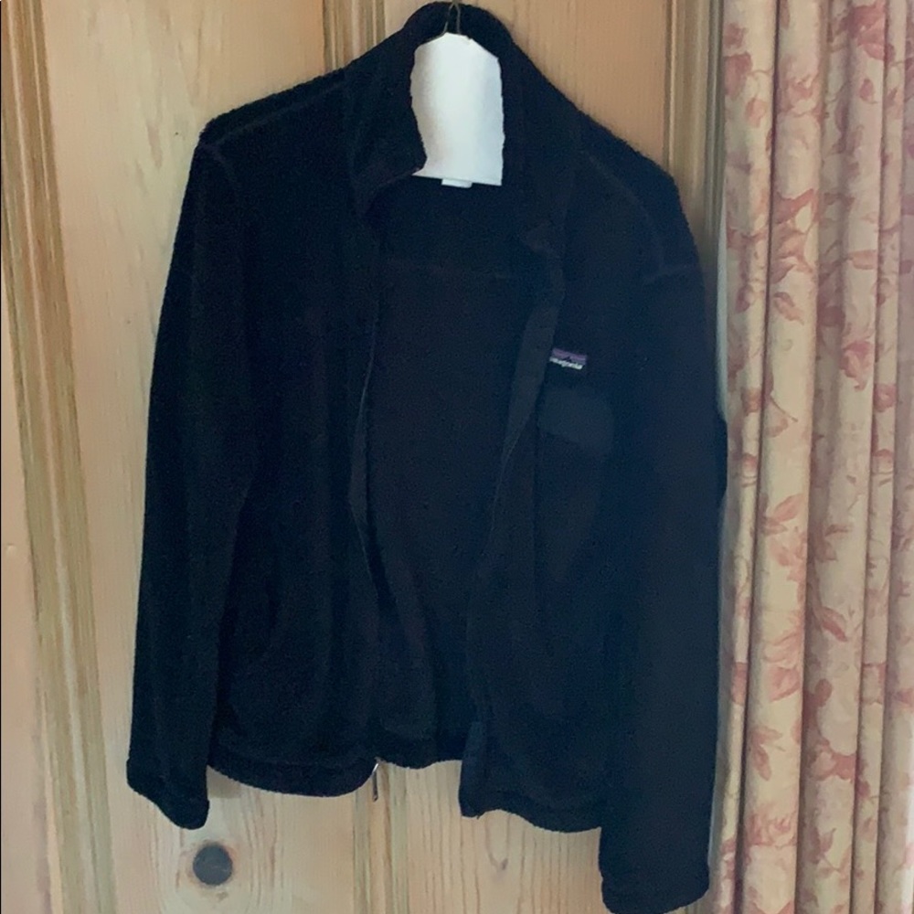 Black Patagonia Zip-up Jacket